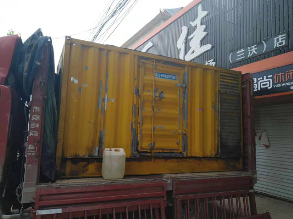 市中发电机组功率与使用时间之间的关系